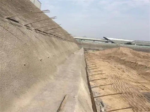 合山河道边坡加固